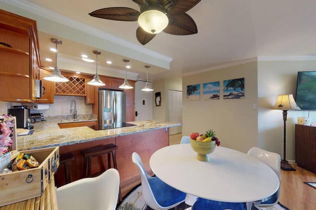 Oceanfront Penthouse With Amazing Views At Kauhale Makai Lejlighed Kihei Eksteriør billede